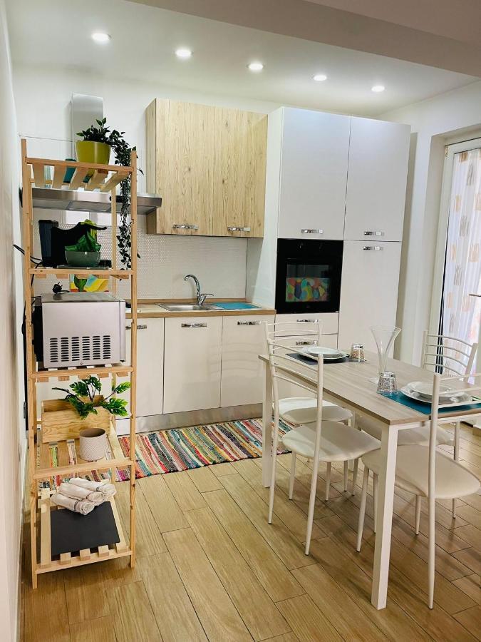 カステッランマーレ・ディ・スタービア La Casa Di Nonna Cristinaヴィラ エクステリア 写真