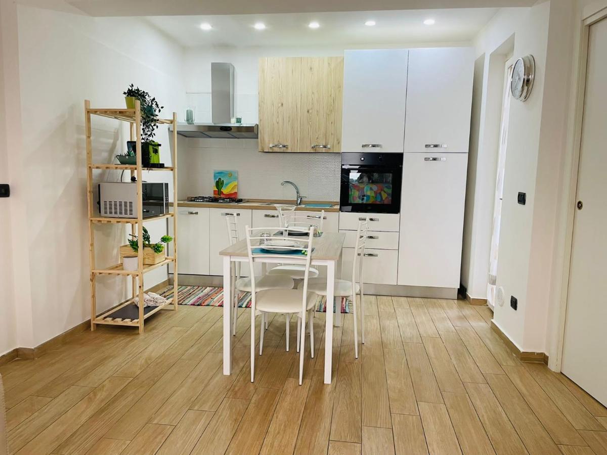 カステッランマーレ・ディ・スタービア La Casa Di Nonna Cristinaヴィラ エクステリア 写真