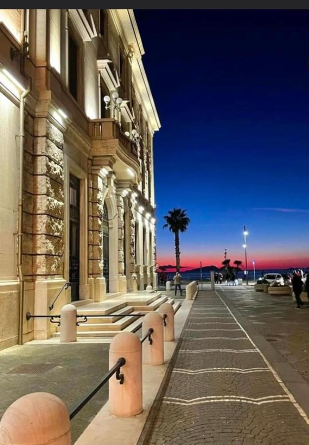 カステッランマーレ・ディ・スタービア La Casa Di Nonna Cristinaヴィラ エクステリア 写真
